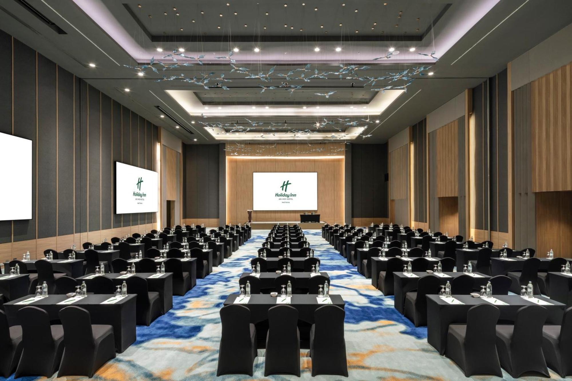Holiday Inn Pattaya By Ihg Eksteriør billede